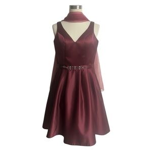 May Queen Burgundy‎ V-Neck Mini Dress